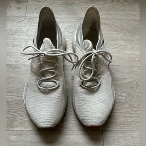 New Balance Fresh Foam Women's Cream Sneakers